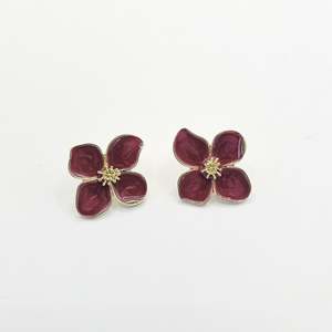Some Jewellery: Red Bunchberry Flower Earrings