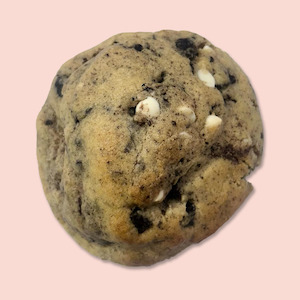 Cookies & Cream Chunky Cookies