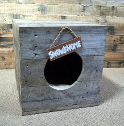 One off Pieces: Cat / dog house
