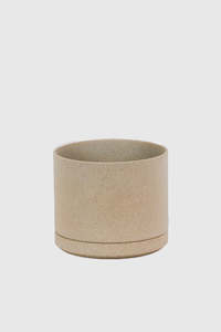 Vases Planters: Planter Medium - Natural