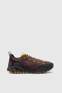 Footwear: Men's Jasper Zionic - Java / Cream Gold