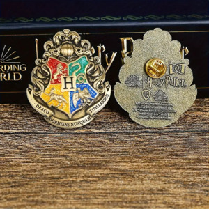 Harry Potter: Harry Potter Hogwarts House Badge