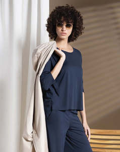 Woman Tops Tunics In Italy: Made in Italy Daiquiri Long Sleeves T-shirt Over - Caterina D.