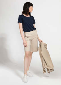 Bottoms Collection In Italy: Made in Italy Bermuda Bengalina - Caterina D.