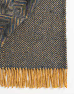Throws: Weave Home Lerwick Throw Blanket - Navy | 100 % Wool