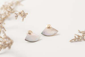 Zoaje Laos Earrings | Mother-of-Pearl