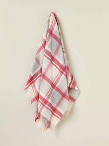 Throws: NZ Wool Throw - Portree Pink | 100% Merino Wool