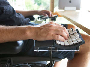 [Ships from USA] Glove80 Quick Release Tripod Mounting Plate v2