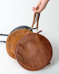 Canteen crossbody Bag - Classic Black