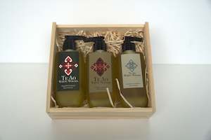 Te Ao Whetu Marama 1: Manuka, Kawakawa, Tupakihi - Oil gift pack