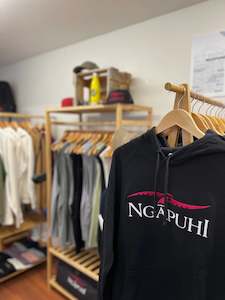 Kakahu Clothing: Classic Hood - black/red/white