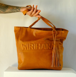 Wirihana: Wirihana Road in Tan