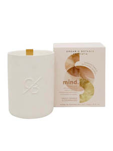 Organik botanik scented candle w/ crystal - Mind