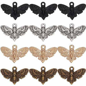 Moth w. Skull Charm (assorted colours. alloy)