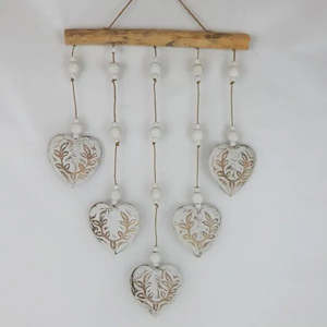 All Stocked Items: Whitewash Hearts w. Driftwood Mobile (assorted. approx. 50x32cm)