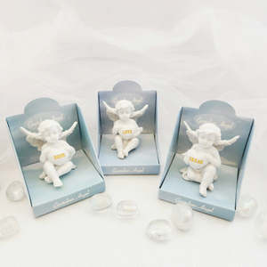 Guardian Cherub Angel w. Heart (love or hope or dream. approx. 7x6cm)