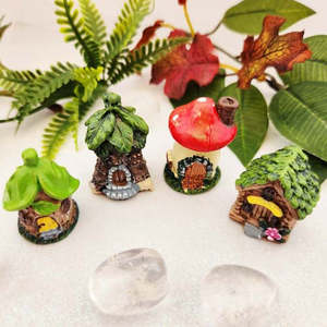 Mystical Magical: Fairy Garden Cottage/House (assorted. approx. 3.2-3.8cm)