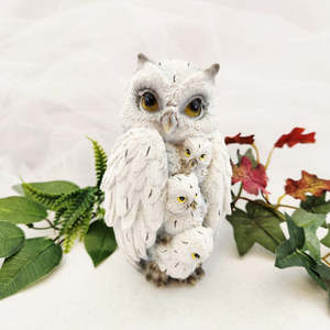 Woodland Grotto: Family of White Owls (approx. 13.5x7.8cm)