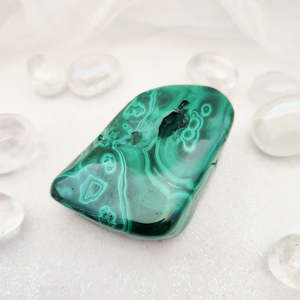 Malachite Polished Free Form (approx. 7x4.4cm)