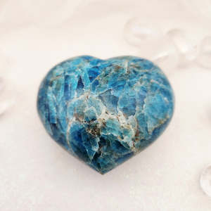 Apatite Polished Heart (approx. 5.8x6.6cm)