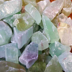 Green Calcite Rough Rock (assorted. approx. 2-4x1.3-3cm)