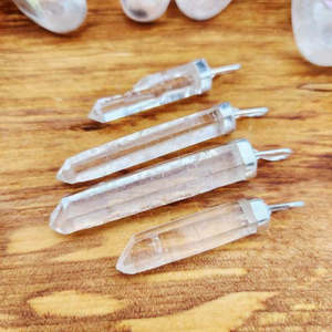 Jewellery Other Accessories: Clear Quartz Natural Point Pendant (assorted. silver metal cap)