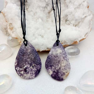 Jewellery Other Accessories: Tiffany Stone Polished Pendant (assorted)