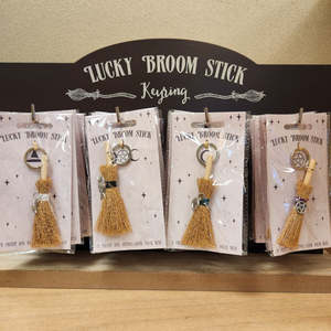 Mystical Magical: Lucky Broomstick Keyring (assorted)