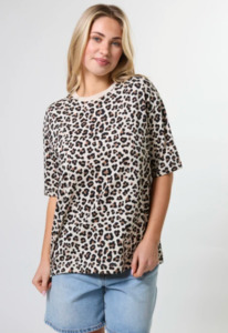 Tops: Porter tee leopard