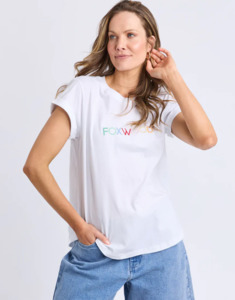 Foxwood: Confetti tee white
