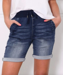 Riley short dark blue wash