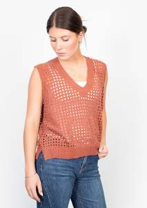 Outerwear: Charlie vest Rosewood