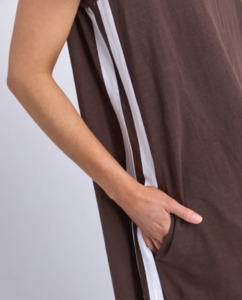 Recovery dress chocolate