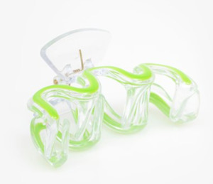 Green swirl claw clip