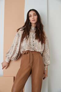 Esmaee: Esmaee Quartz Blouse