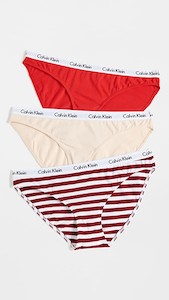 Underwear: Calvin Klein Bikini 3pk