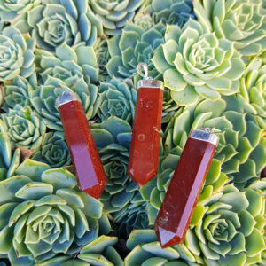 Pendants: Faden Quartz Pendants