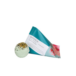 Under 60: Mint, Manuka & Chamomile Bath Bomb