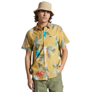 Menswear: Charter Print S/S Shirt - Sunset Passion