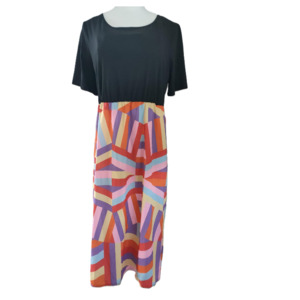 Products: BLOOMCHIC - Black and Geometric Contrast Elastic Waist Dress - IPAMO