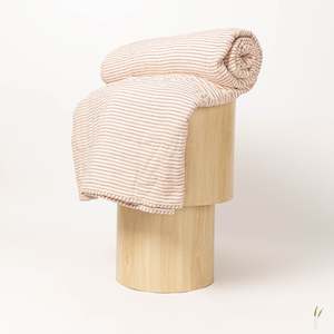 Frontpage: Crimson Whispers Hand Quilted Linen Quilt