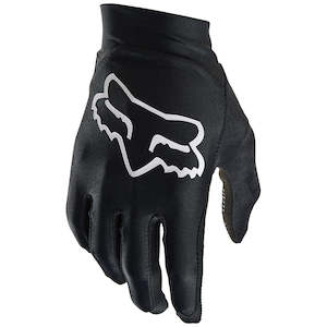Clearance Gloves: Fox - Flexair Gloves [Black]