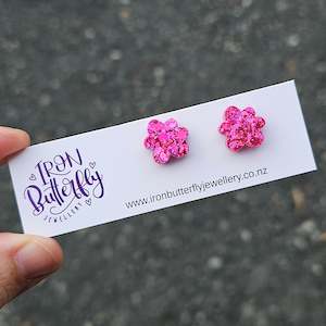 New release: Abstract Flower Studs - Pink