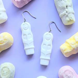 Kiwiana: Explorers - White