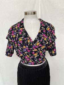 Short sleeve top: Liz top: Size L