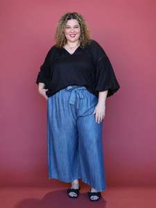 Isla Maree 1: Sara Blouse - Black