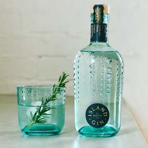 Rocks glass for Mother's Day. Please email Hello@islandgin.com and make sur&hellip;