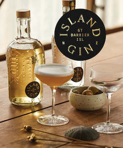 Island Gin: Feijoa Limited Edition Black Label 26 % ABV - LOW STOCK