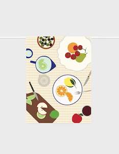 Under 30: Lettuce Tea Towel Fruit On Plates