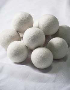 Under 30: Bianca Lorenne Laundry Balls - Set of 3